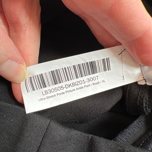 Quince Ultra Stretch Ponte Knit Pintuck Ankle Pants Side Zip GUC - Picture 8 of 8